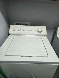 Whirlpool washer and GE dryer set