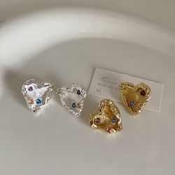 Irregular metal love