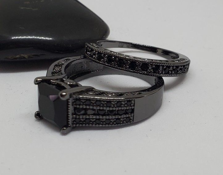Black Center Stone, Black Rhodium Band