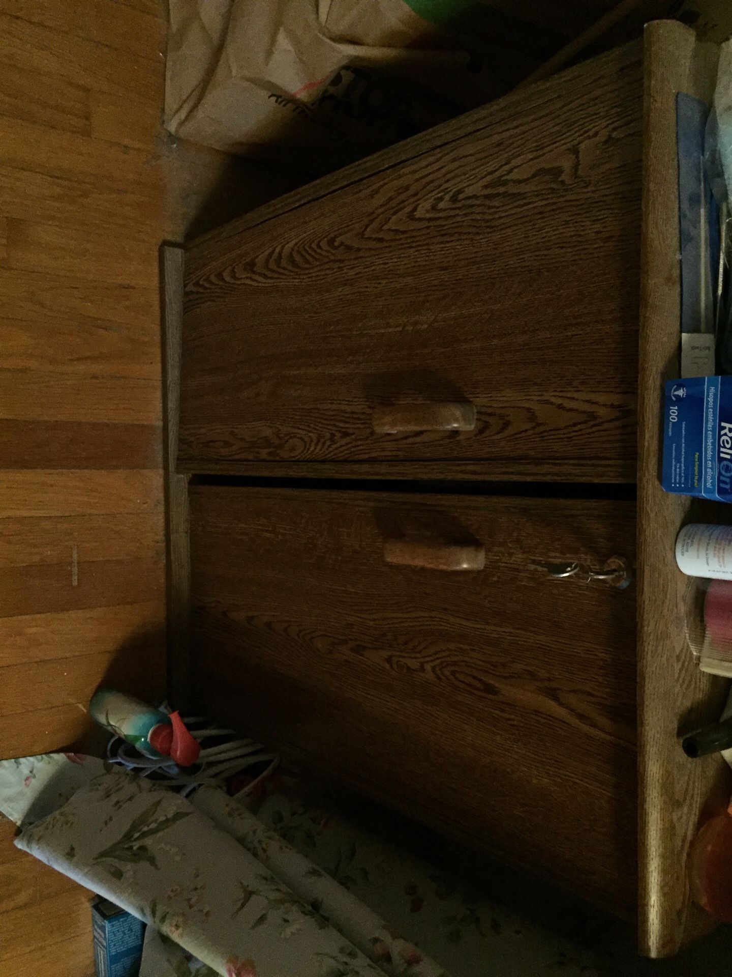 Locking cabinet w shelves