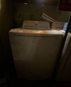 LG Washer & Dryer Set – Works Great!