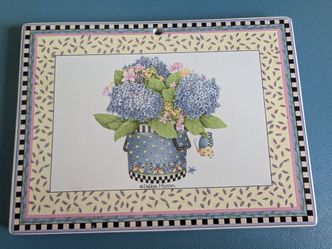 Sakura Debbie Mumm Spring Bouquet trivet