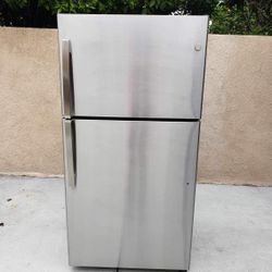 GE Refrigerator Stainless Steel 21cu Ft 33x31x66👍👌3 MONTHS WARRANTY 