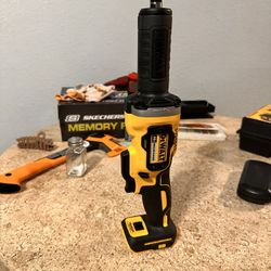 📌DEWALT 20V MAX Cordless Brushless 1-1/2 in. Variable Speed Die Grinder (Tool Only) PRECIO FIRME NO MENOS👉$150