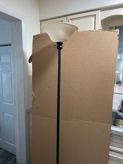 Floor Lamp 71”H Used Condition $20 Firm on Price
