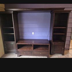 Free Entertainment Set