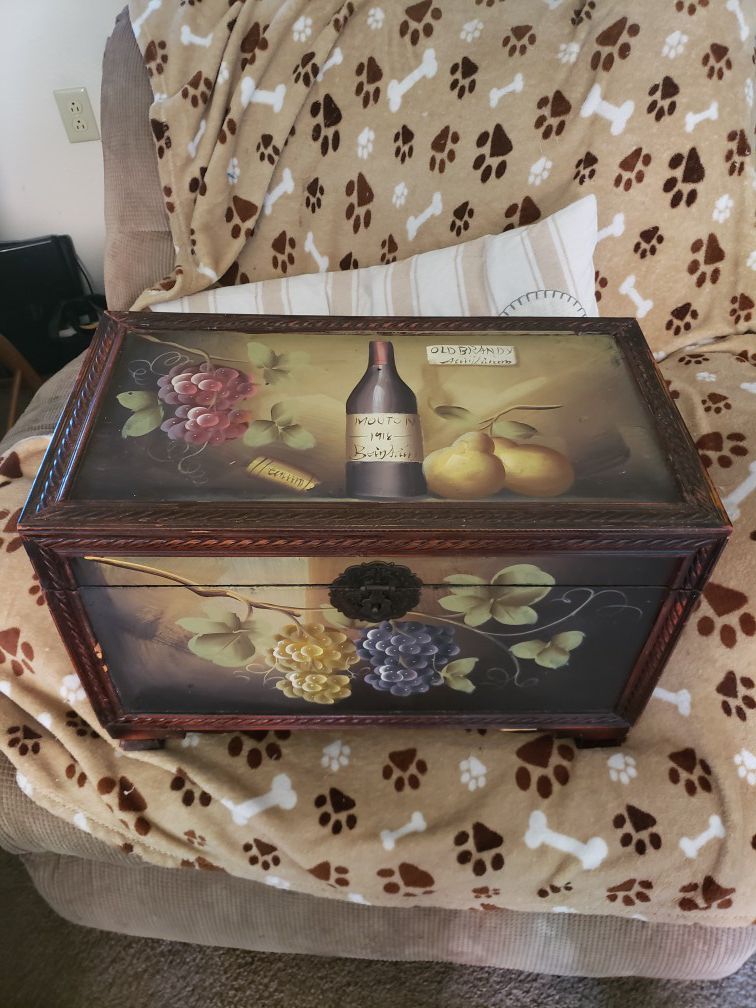 Beautiful Wine chest Decorated