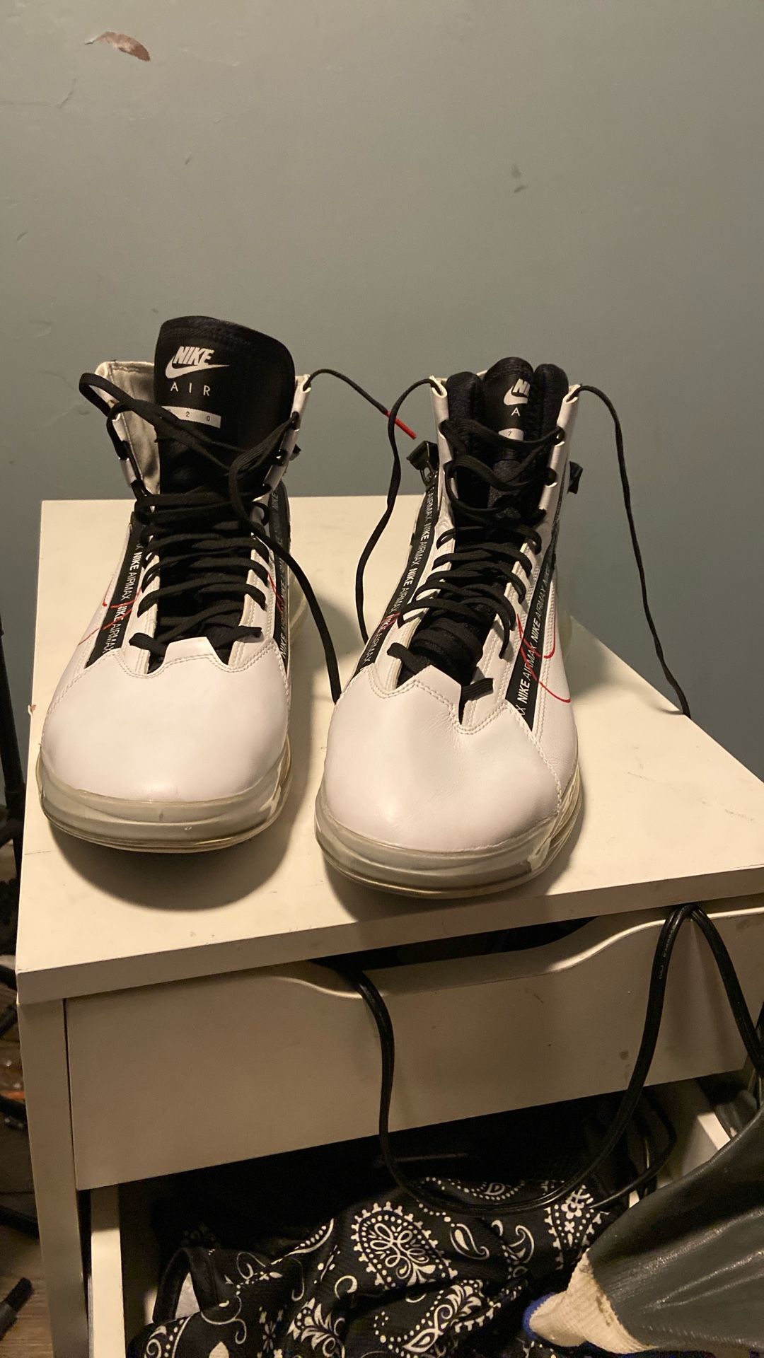 Nike Air Max 720 Saturn