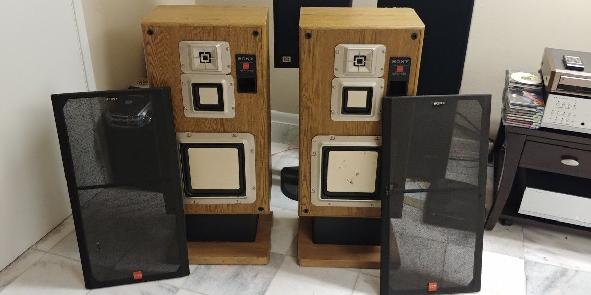 SONY APM 690 vintage tower speakers