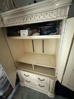 Dresser