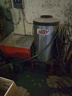 Hotsy pressure washer