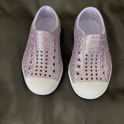 Native Shoes Size 7 toddler