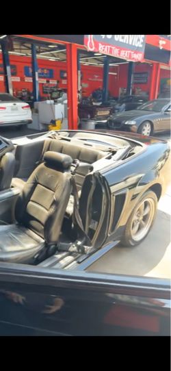 2000 Ford Mustang V6 Black Convertible