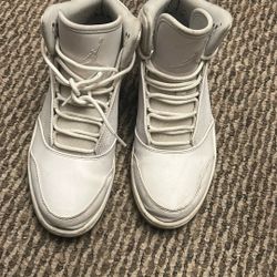 Jordan Size 7.5  Men’s All White 