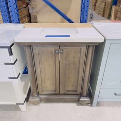 Thomasville Bradford 30 in. W x 20 in. D Bath Vanity in Walnut with Quartz Stone Vanity Top in White with White Basin $349 