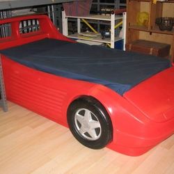 Little Tikes Rac Car Bed