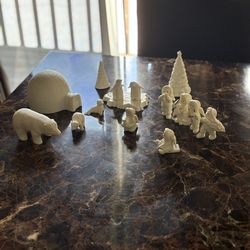 Holiday Alaskan Village Snow Baby Set