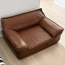 Like New Pet Bed