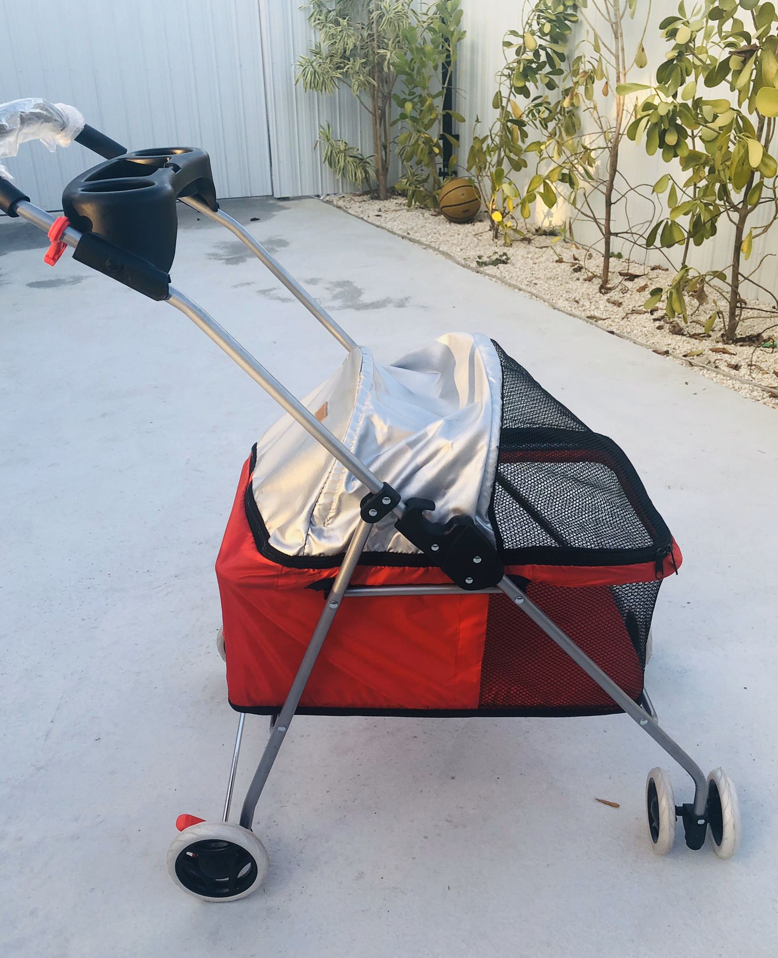 Pet stroller