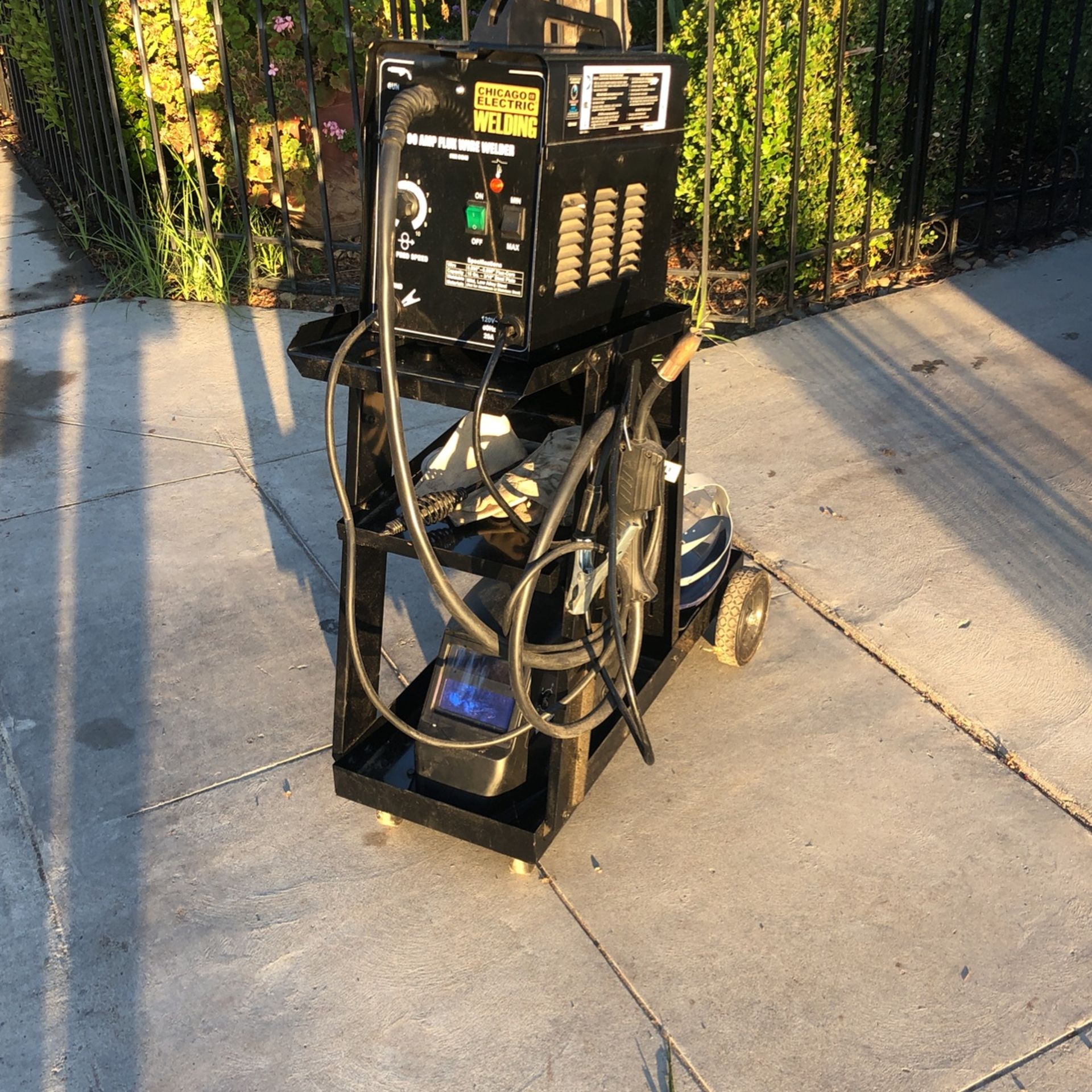 Chicago Electric Flux Wire Welder
