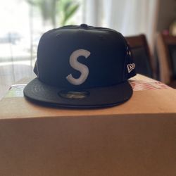 New Era Supreme Fitted 