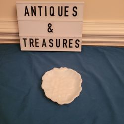 Mid-Century Indiana Glass Vintage Retro White Milk Glass Grape Shape Dish Grape Pattern
