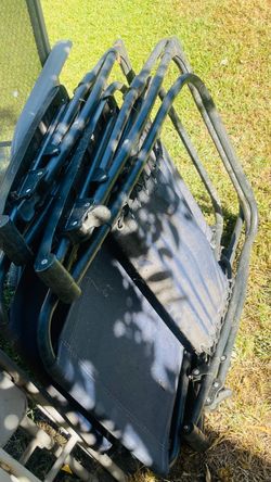 Zero gravity chairs