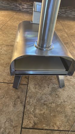 BIG HORN OUTDOORS Wood Pellet Pizza Oven – Stainless Steel – Never Used