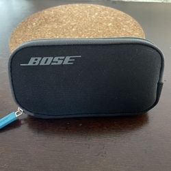 Bose Noise Cancellation Headphones ‼️Barely Used‼️