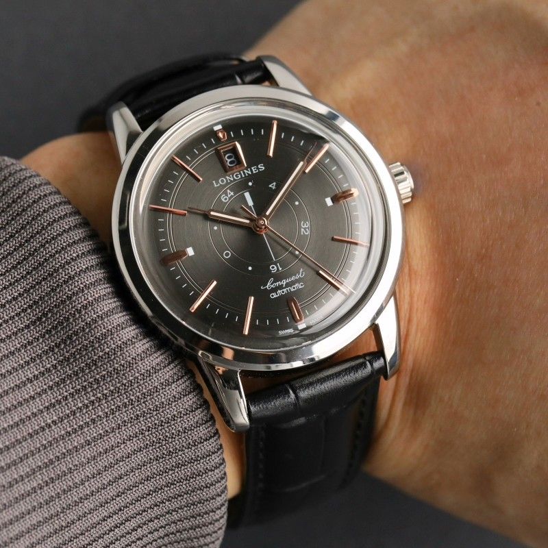 The new mechanical movement men's watch is perfect