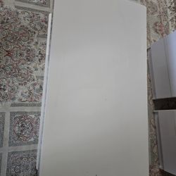 IKIFLY Modern Coffee Table with Drawer, High Glossy Coffee Table for Living Room With 2 Nightstands 