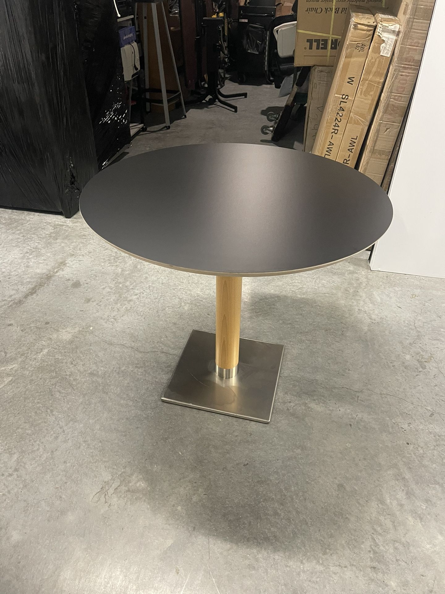 Round Dining/Break-room Table