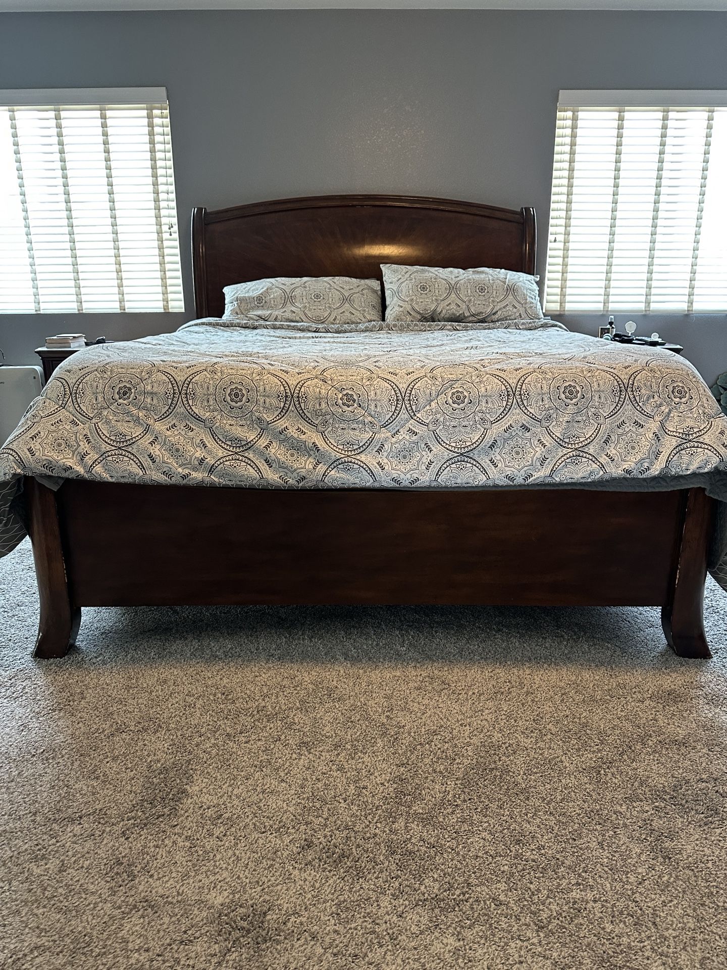 Bedroom Furniture Set With Matching Desk & Lounge Chair
