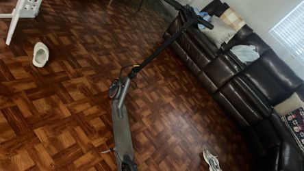 Electric scooter