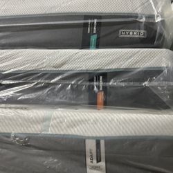 King Queen Size Tempurpedic ProAdapt,  ProBreeze,  LuxeBreeze Mattress  Pro Breeze /Luxe Adapt /Pro Adapt /Adapt /cloud /Tempur pedic contour Supreme 