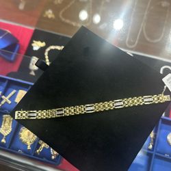 Gold Diamonds Bracelet 