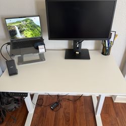 White Electric Standing Desk - Like NEW!! 