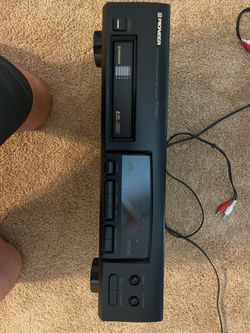 Pioneer PD- 6 CD Player works perfectly no issues