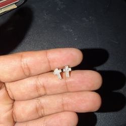 10k Gold Cross Earrings With Natural Diamonds 