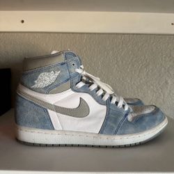 Jordan 1 Hyper Royal 10.5