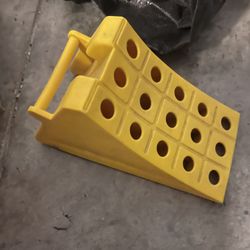 Car wheel blocker 2 pc set  