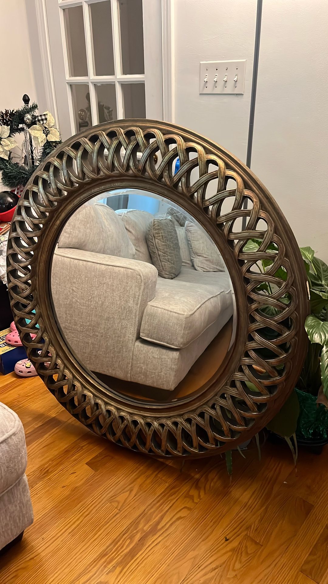Basset round mirror