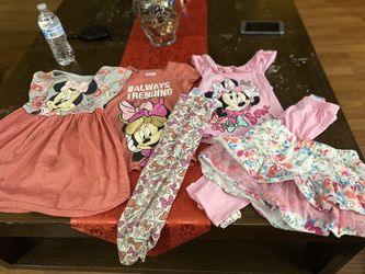 3 outfits Minnie Mouse size 5