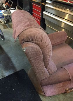 Lacy boy nice cond rock swivel recline
