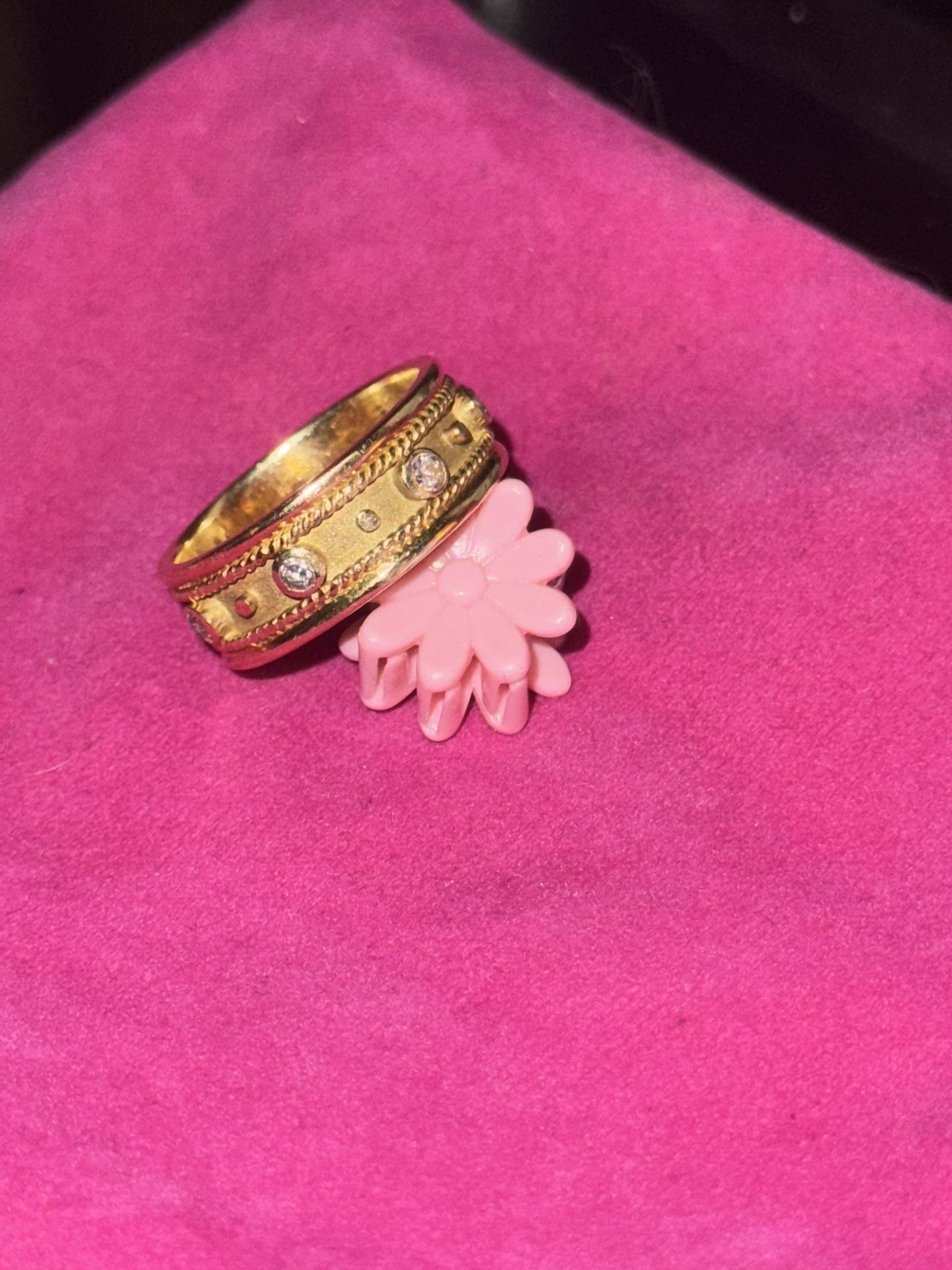 18kt Gold Diamond Women’s Ring