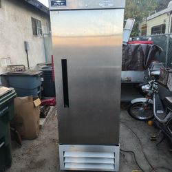 Commercial Refrigerator Arctic Air 