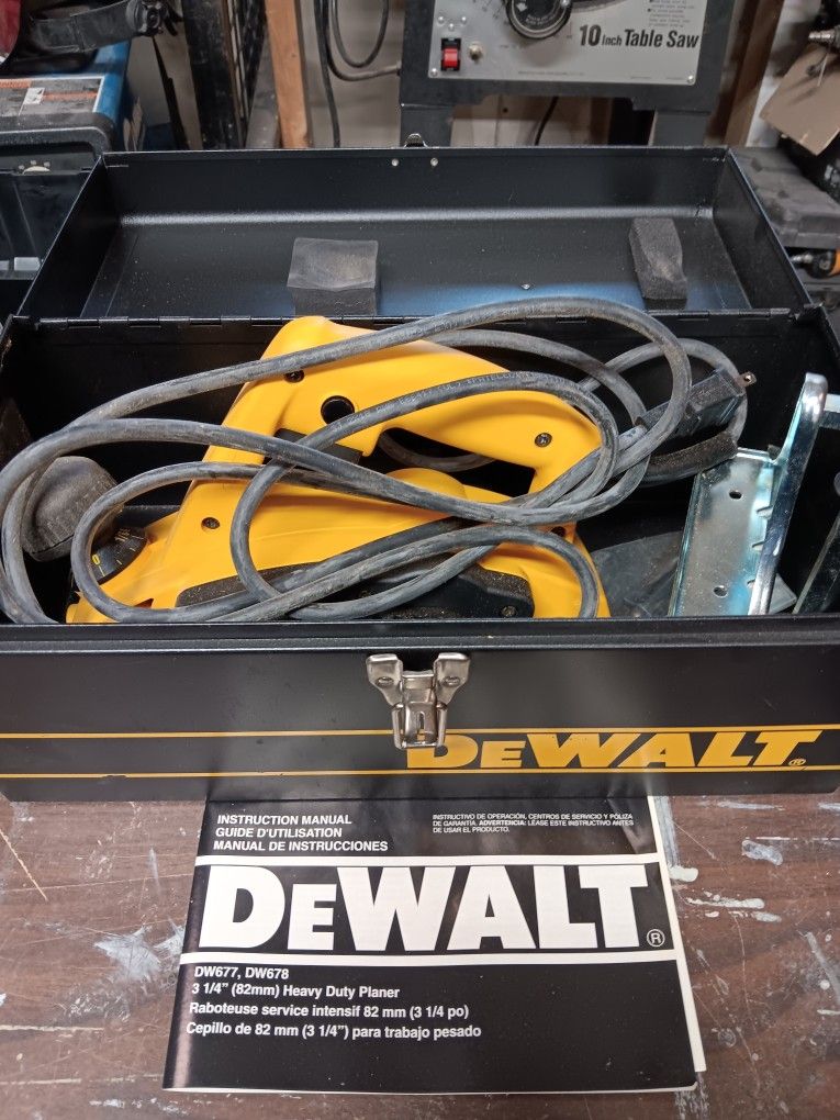 Dewalt 3 1/4" Heavy Duty Planer