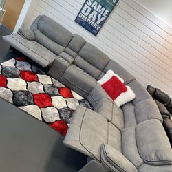 Amazing Alejandra Reclining Sectional sofa 