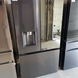 Black Stainless Steel 26 Cu. Ft. Smart Mirror InstaView Counter Depth Max French Door Refrigerator 