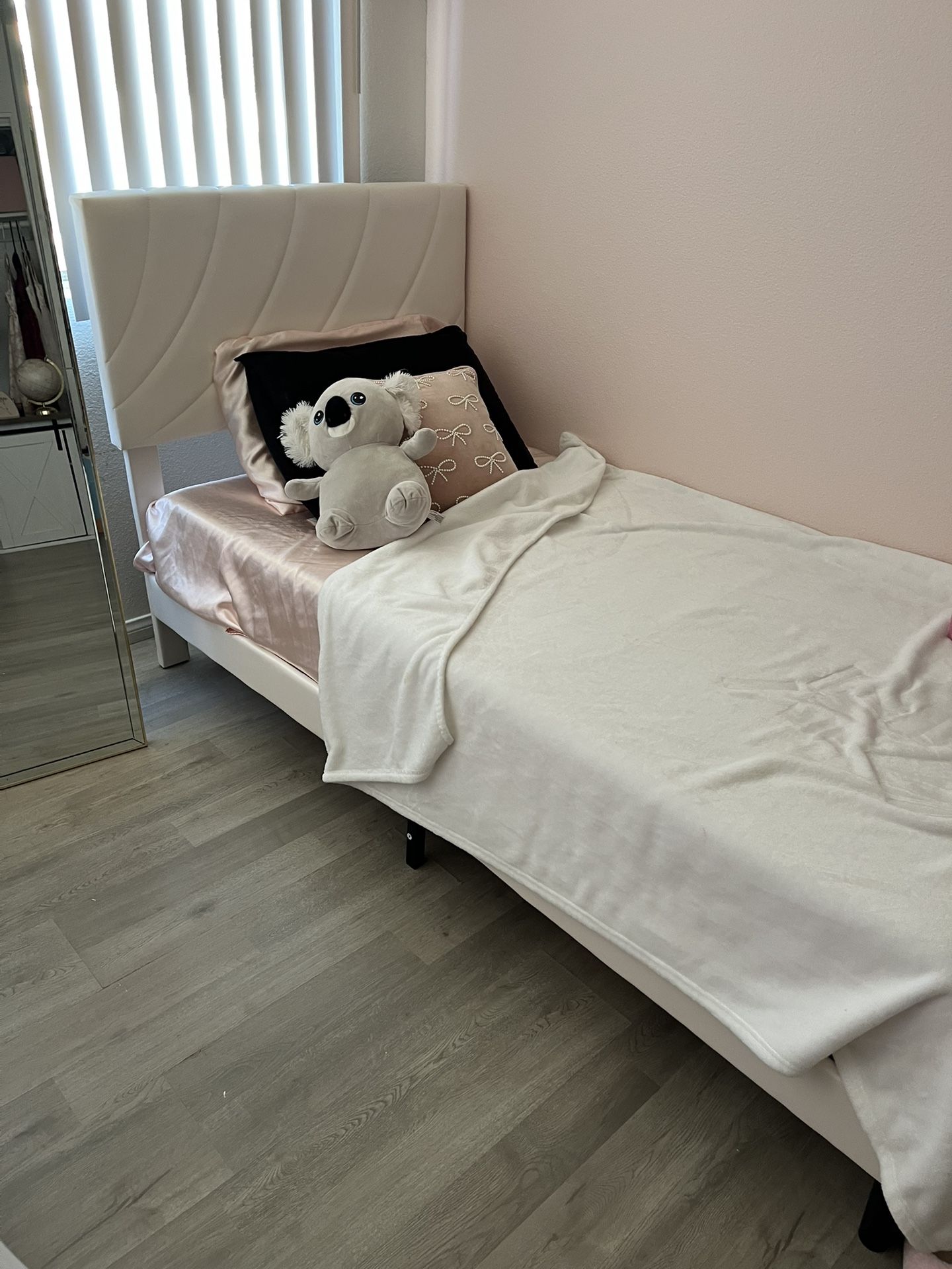 Bed Frame With Mattress